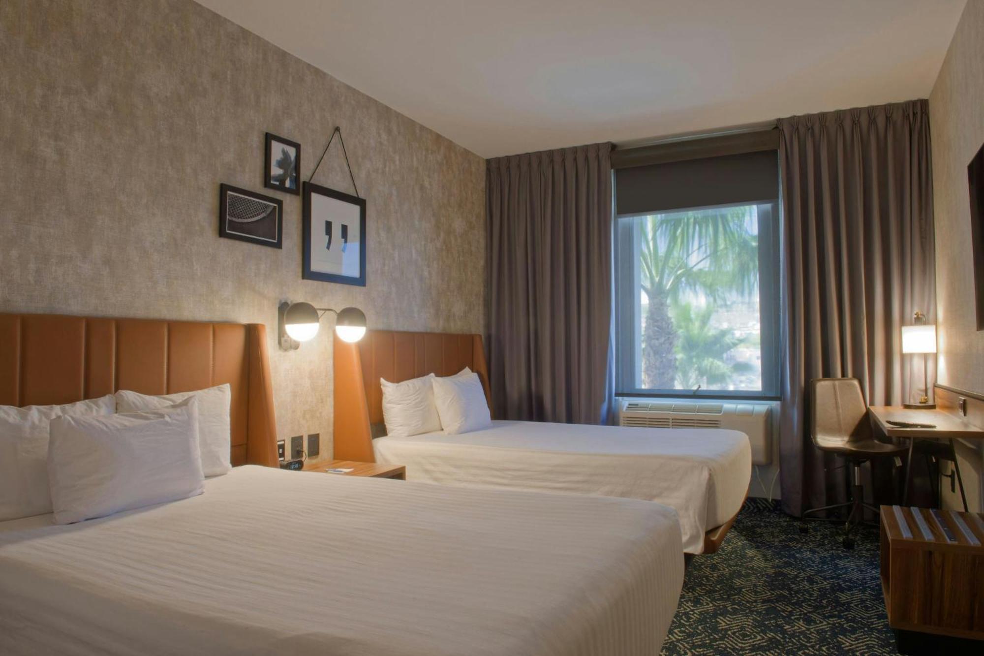 Four Points By Sheraton Distrito Uno Chihuahua Exteriör bild