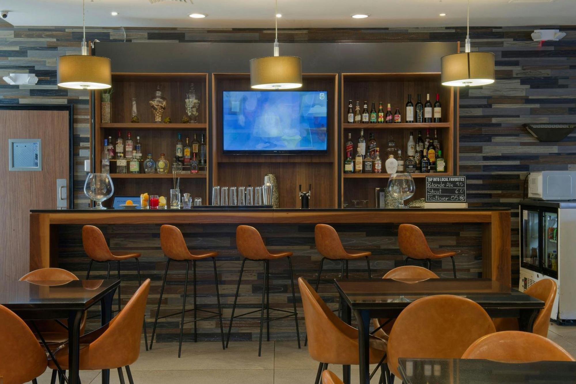Four Points By Sheraton Distrito Uno Chihuahua Exteriör bild
